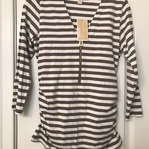 Michael Kors NWT Safari green top. Ruched sides.